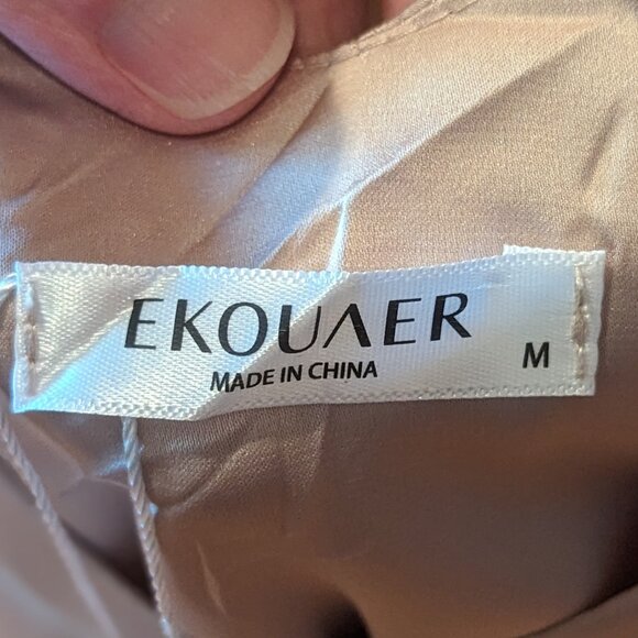 NWT Ekouaer Size Medium Shiny Gold Tank - Picture 2 of 10